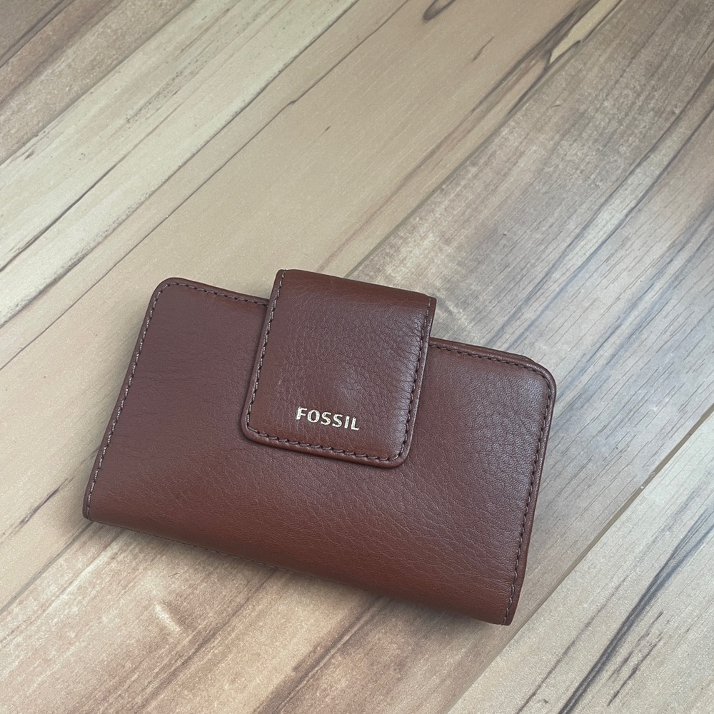 Fossil Madison Multifunction wallet in medium brown